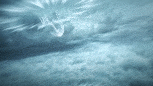 一拳从天上砸下进海里冲击气流